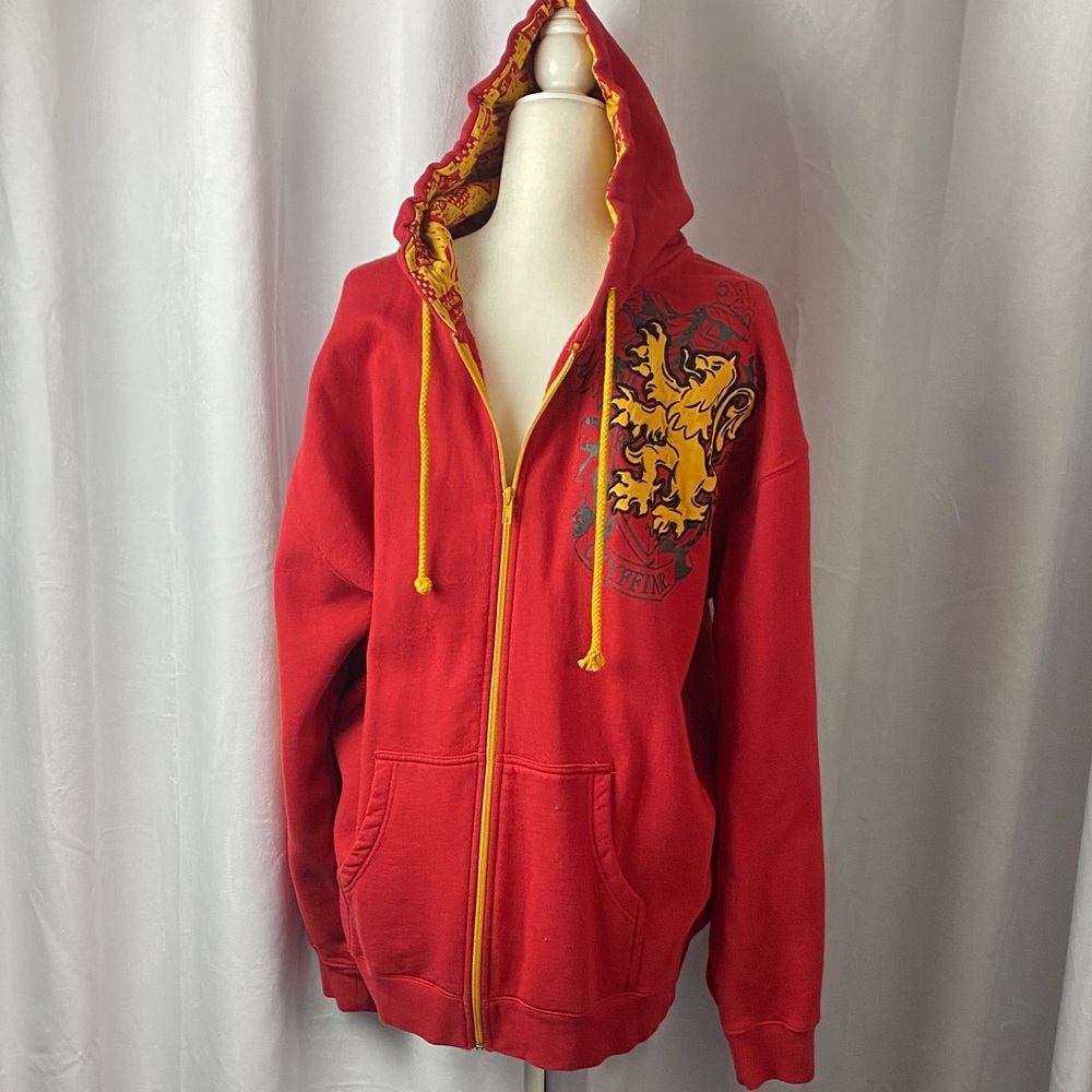 UNIVERSAL STUDIOS Harry Potter hoody.